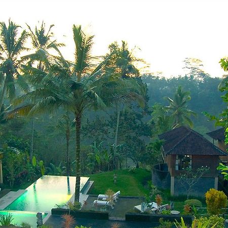 Puri Saron Hotel Madangan - Gianyar بيانغان المظهر الخارجي الصورة