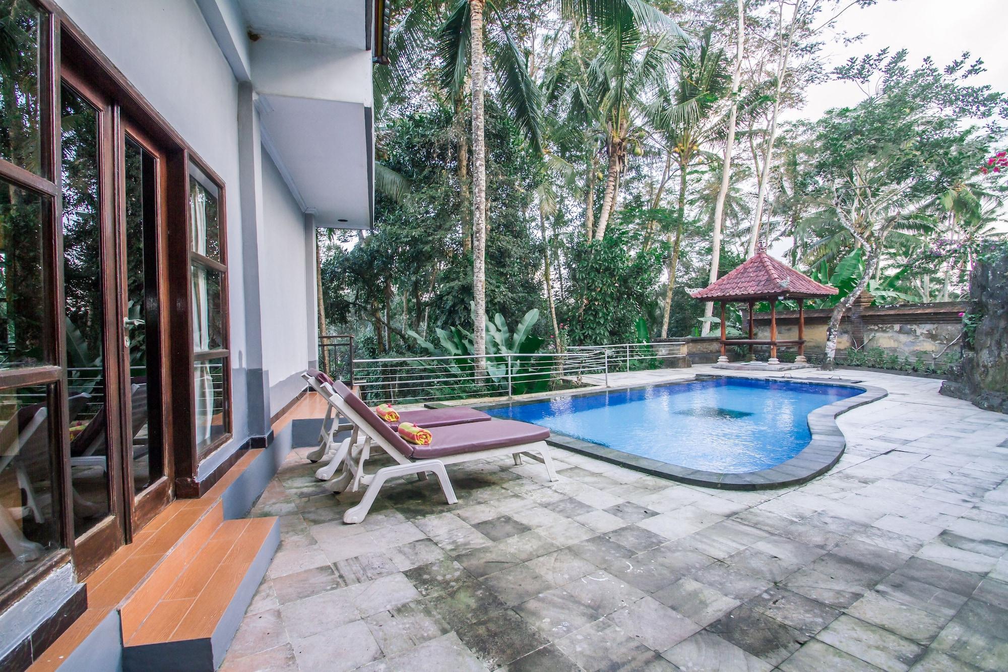 Puri Saron Hotel Madangan - Gianyar بيانغان المظهر الخارجي الصورة