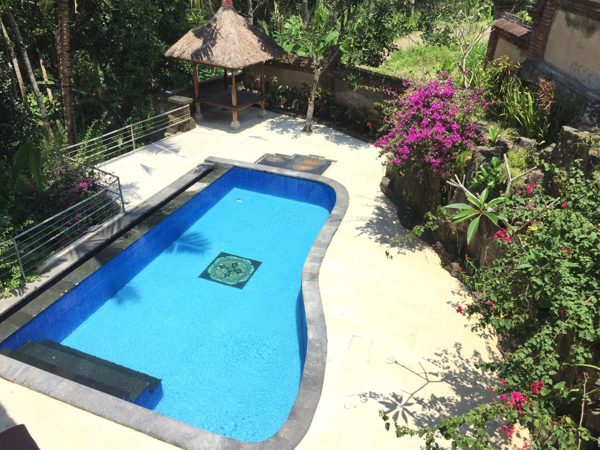 Puri Saron Hotel Madangan - Gianyar بيانغان المظهر الخارجي الصورة