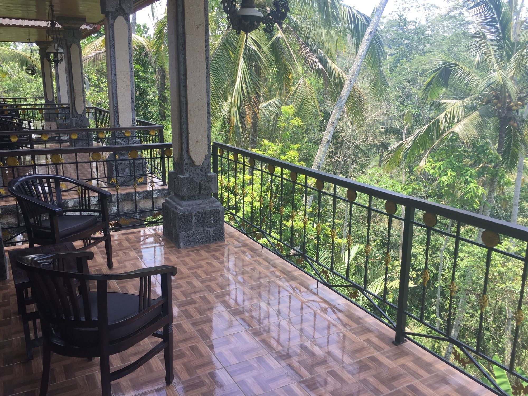 Puri Saron Hotel Madangan - Gianyar بيانغان الغرفة الصورة
